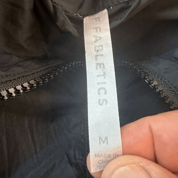 Fabletics Men's Full Zip Long Sleeve Mock Neck Windbreaker Jacket Black Medium - Picture 5 of 7